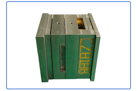 無線藍(lán)牙耳機(jī)模具加工案例CZ818B 生產(chǎn)注塑模具加工廠家