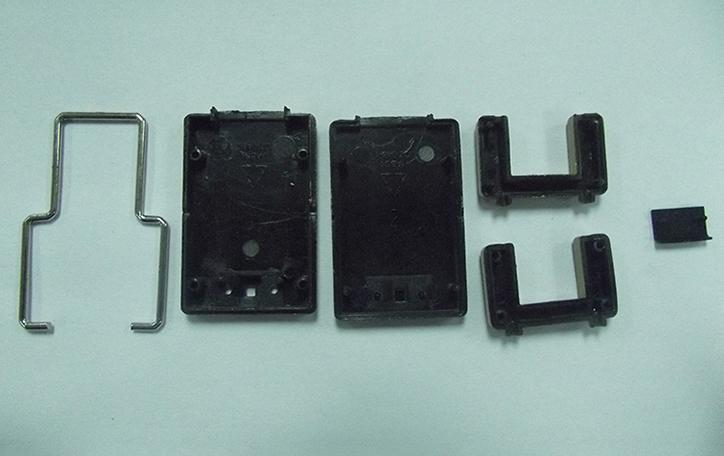 機(jī)器人U盤(pán)外殼注塑加工案例U48 u盤(pán)外殼加工廠