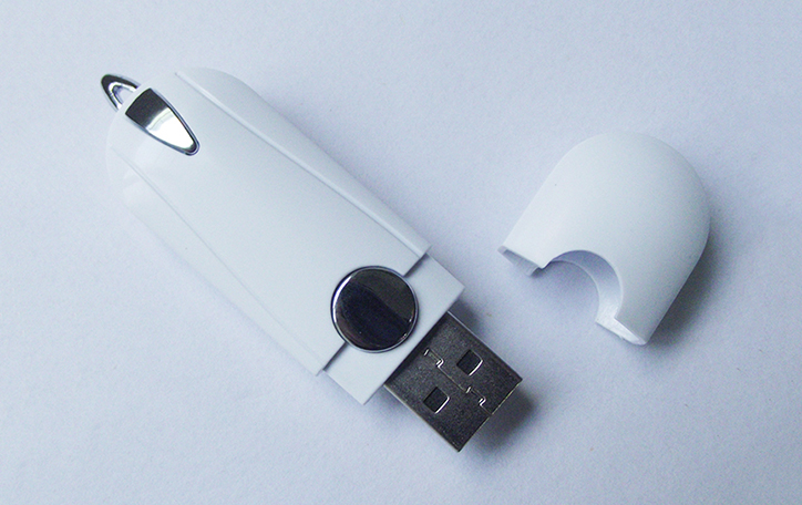 寶菱U盤外殼注塑加工案例U106 塑膠u盤外殼工廠 寶菱U盤外殼注塑加工案例U106 塑膠u盤外殼工廠