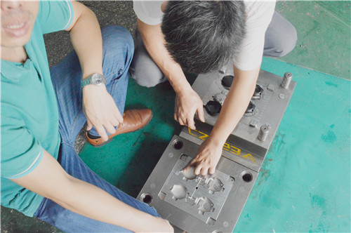 注塑模具設(shè)計加工 注塑模具設(shè)計加工