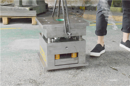 注塑模具價格是多少 注塑模具價格是多少