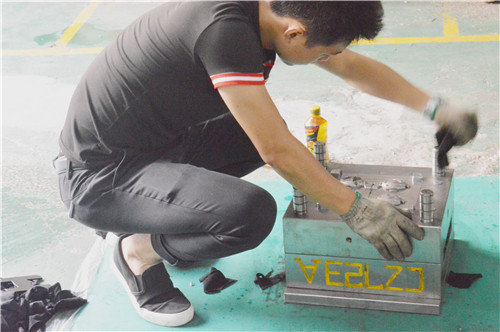 深圳注塑模具廠 深圳注塑模具廠