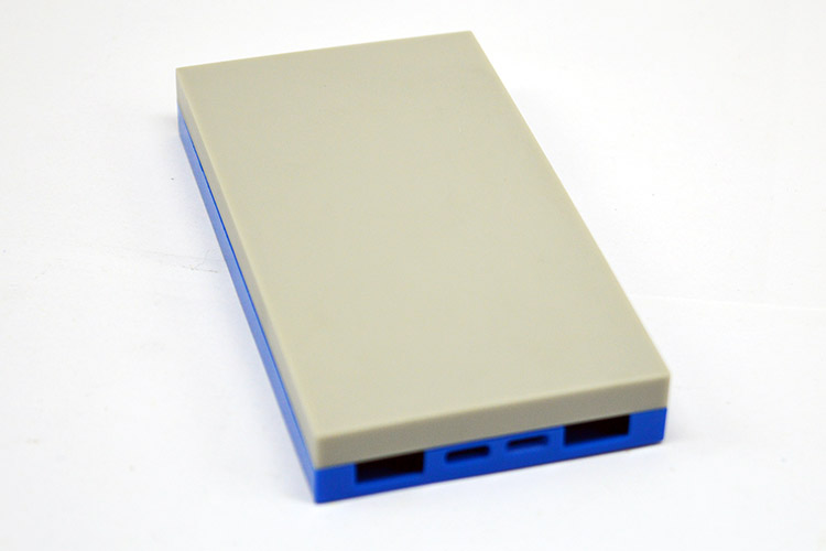 充電寶外殼噴油案例U581 高密 注塑加工 充電寶外殼噴油案例U581 高密 注塑加工