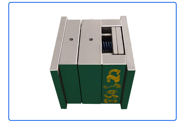 藍(lán)牙耳機(jī)模具加工案例CZ805B 精密注塑模具制造 藍(lán)牙耳機(jī)模具加工案例CZ805B 精密注塑模具制造