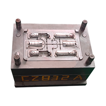 美容儀器注塑加工案例CZ832A 模具精加工廠 美容儀器注塑加工案例CZ832A 模具精加工廠